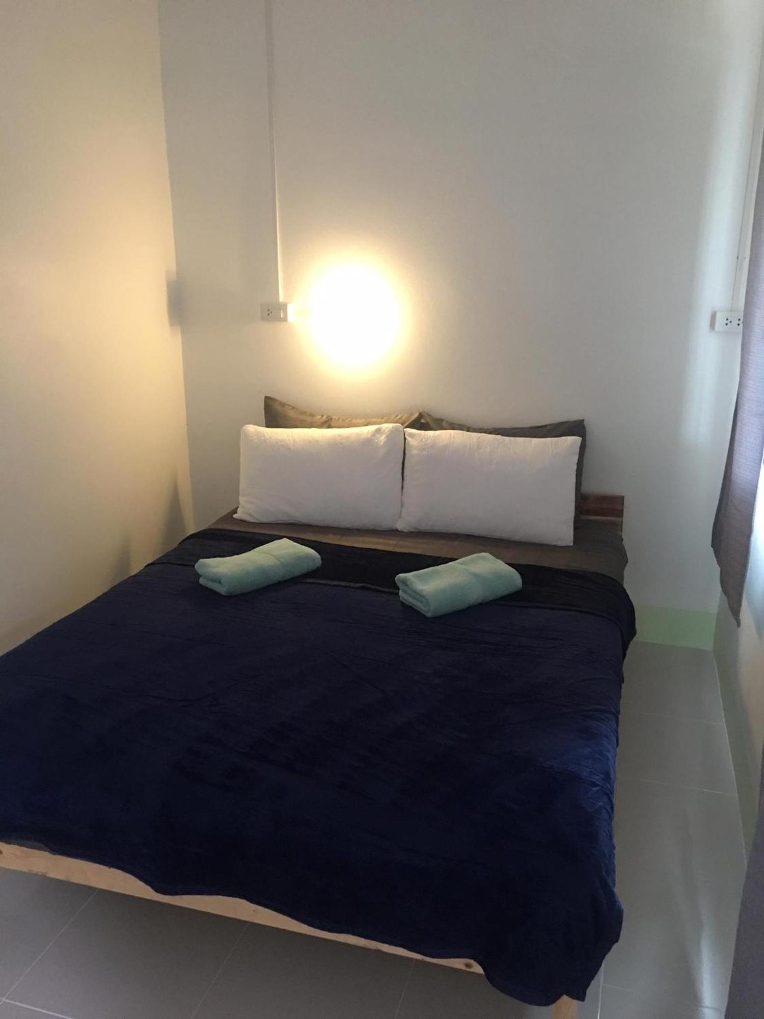 World Citizen Guesthouse Baan Tai Bagian luar foto