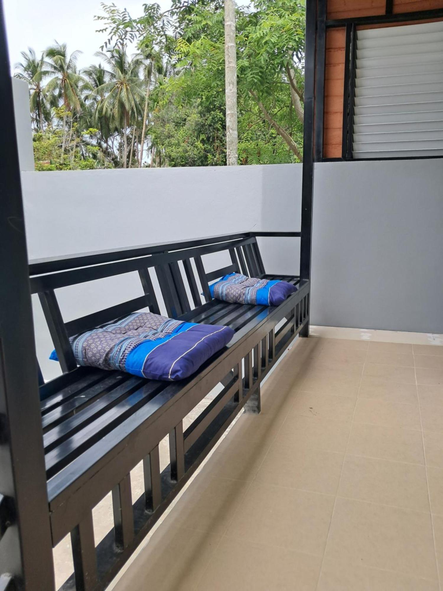 World Citizen Guesthouse Baan Tai Bagian luar foto