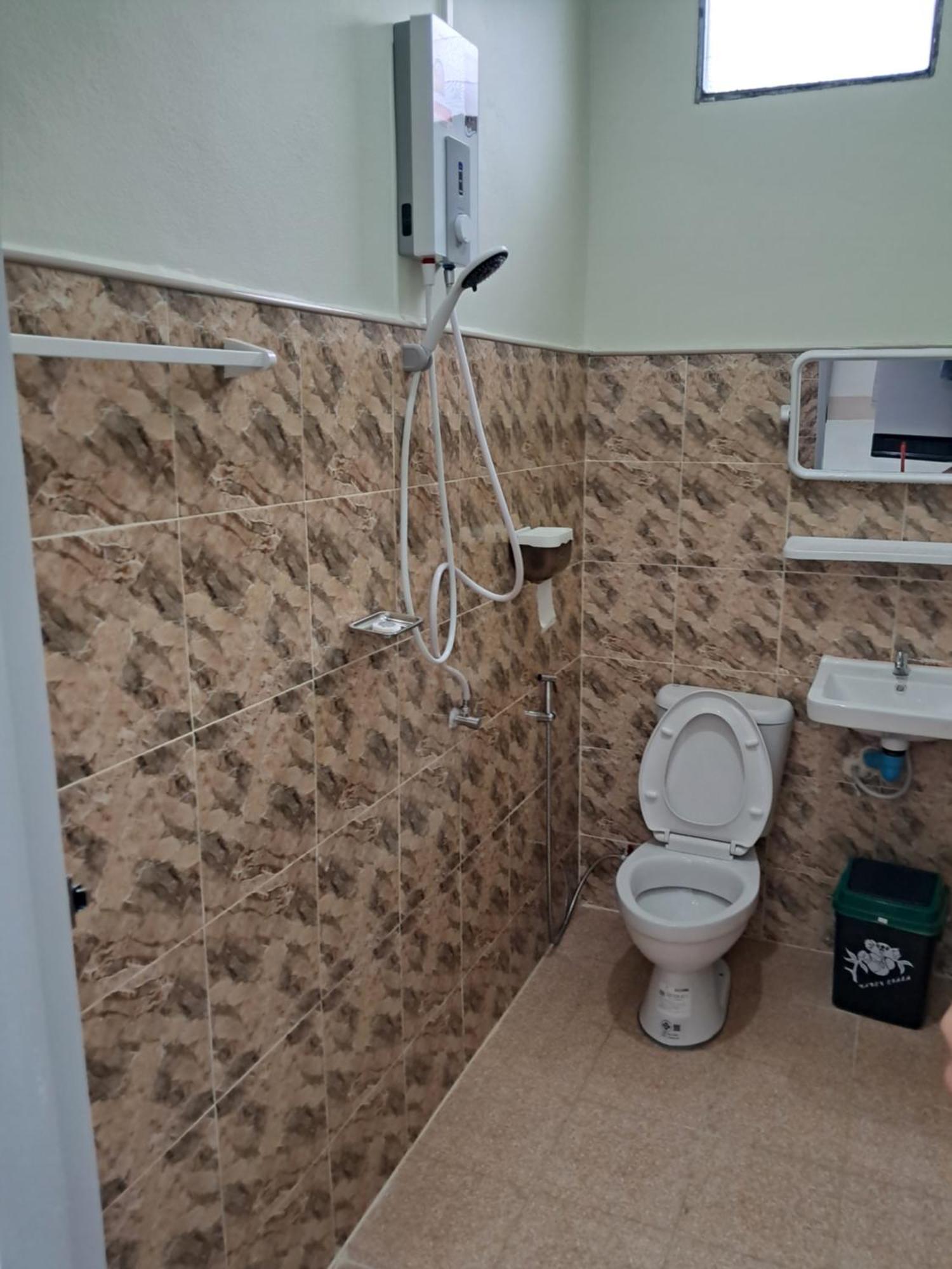 World Citizen Guesthouse Baan Tai Bagian luar foto